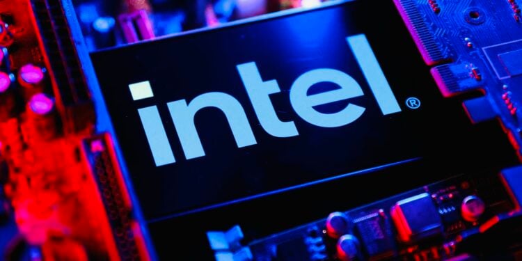 英特爾股價狂飆 12%！Google 轉單 Intel 生產 300 萬顆 TPU，Nvidia 也正測試 18A 製程