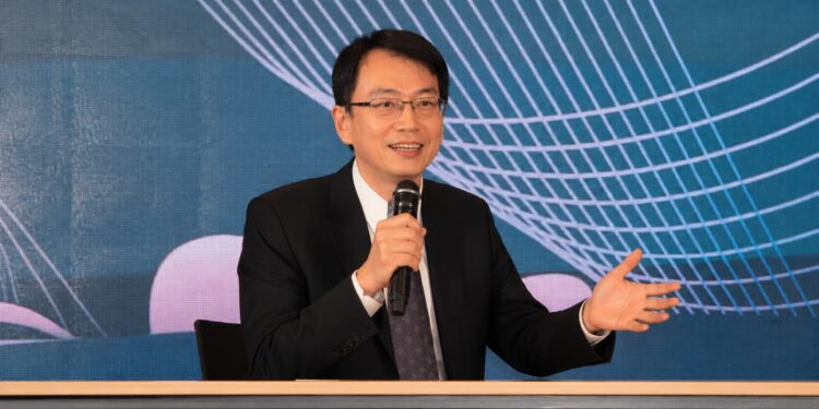 dong | 動區動趨-最具影響力的區塊鏈新聞媒體 銀行局長童政彰詳解《虛擬資產服務法》穩定幣監理藍圖:要穩更要「真正上路」