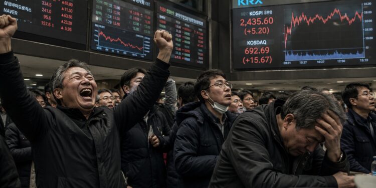 stocks | 動區動趨-最具影響力的區塊鏈新聞媒體 韓股要瘋狂上下震盪?SK海力士掛牌華爾街,六檔槓桿ETF準備上路