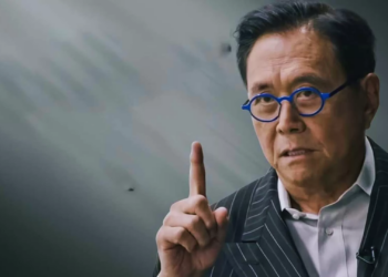 富爸爸預言「美債、ETF 將崩盤」！力推神書《熵的陷阱》：死守舊金錢規則將淪新窮人