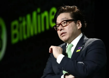 Fed 利率決議今晚出爐》Tom Lee：不確定性消除將成利多，AI 概念股有望觸底反彈