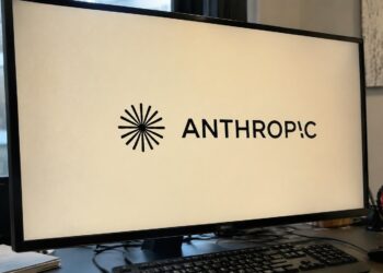 Anthropic 年化營收衝 650 億鎂甩開 OpenAI 的「虧損中」
