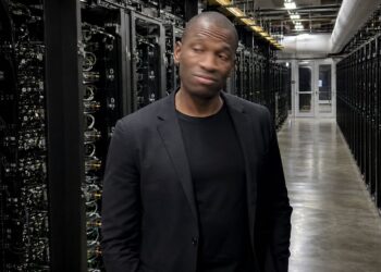 自己發 AI 代幣？Arthur Hayes：AI 泡沫在資料中心的債務