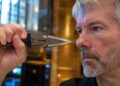 Michael Saylor 砲轟 MSCI 剔除「非營運公司」：你的中立招牌會破功！