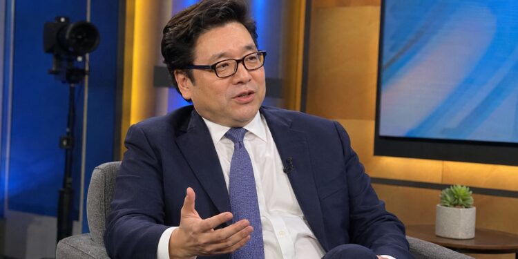 Tom Lee：比特幣上漲很多人沒上車！第四季會有大行情，BTC 15 萬美元不遠了