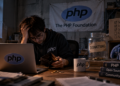 窮到全職僅一人！PHP 基金會支撐全球近 7 成網站，帳上現金卻撐不到半年