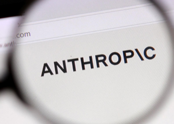彭博：Anthropic 尋求 11 月感恩節前啟動「超大型 IPO」！目標估值 2 兆美元