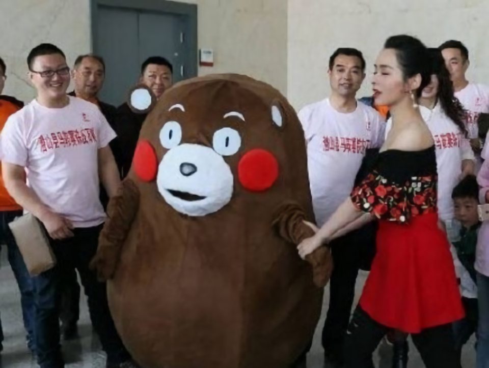 幣價分析｜中國央行發布白名單，昨觸及6500的比特幣暴拉回 7,300，單日漲幅達 8%