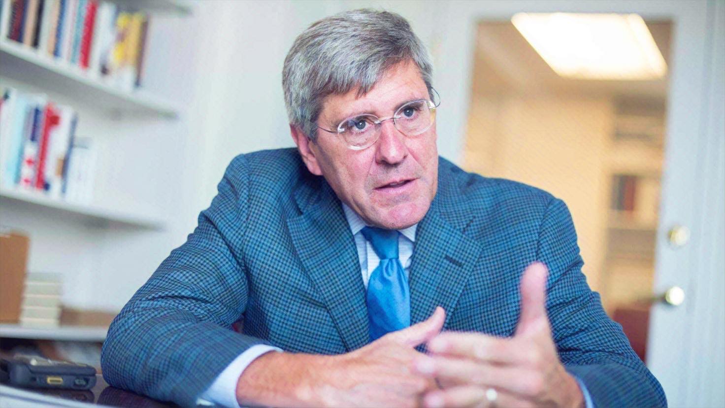 對決 Fed｜川普核心團隊、聯準會提名人 Stephen Moore 轉身投身穩定幣「Frax (FRX)」