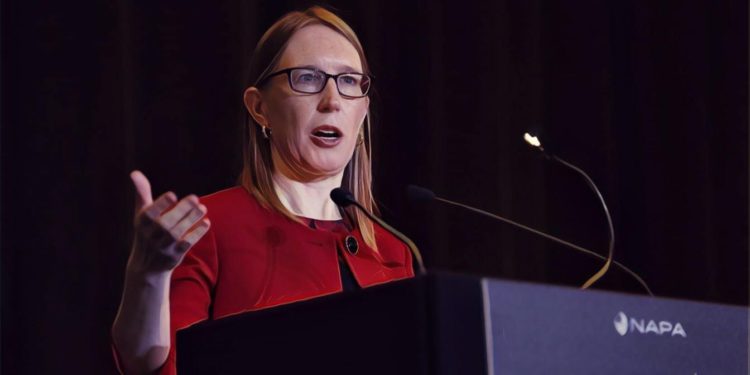 美國證監會SEC職員,外號加密老媽 CryptoMom 的Hester Peirce | 動區動趨-最具影響力的區塊鏈新聞媒體 美國證監會SEC職員,外號加密老媽 CryptoMom 的Hester Peirce